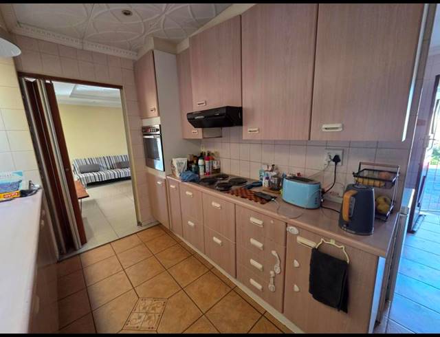 4 BEDROOM PROPERTY TO RENT IN BUCCLEUCH